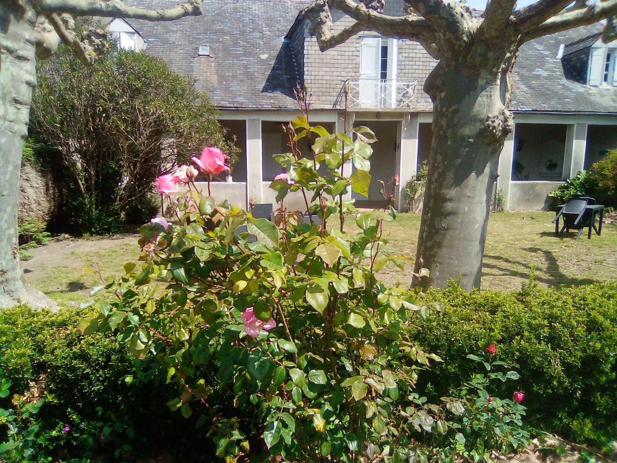 La Villa Du Bearn Garlin Exterior foto
